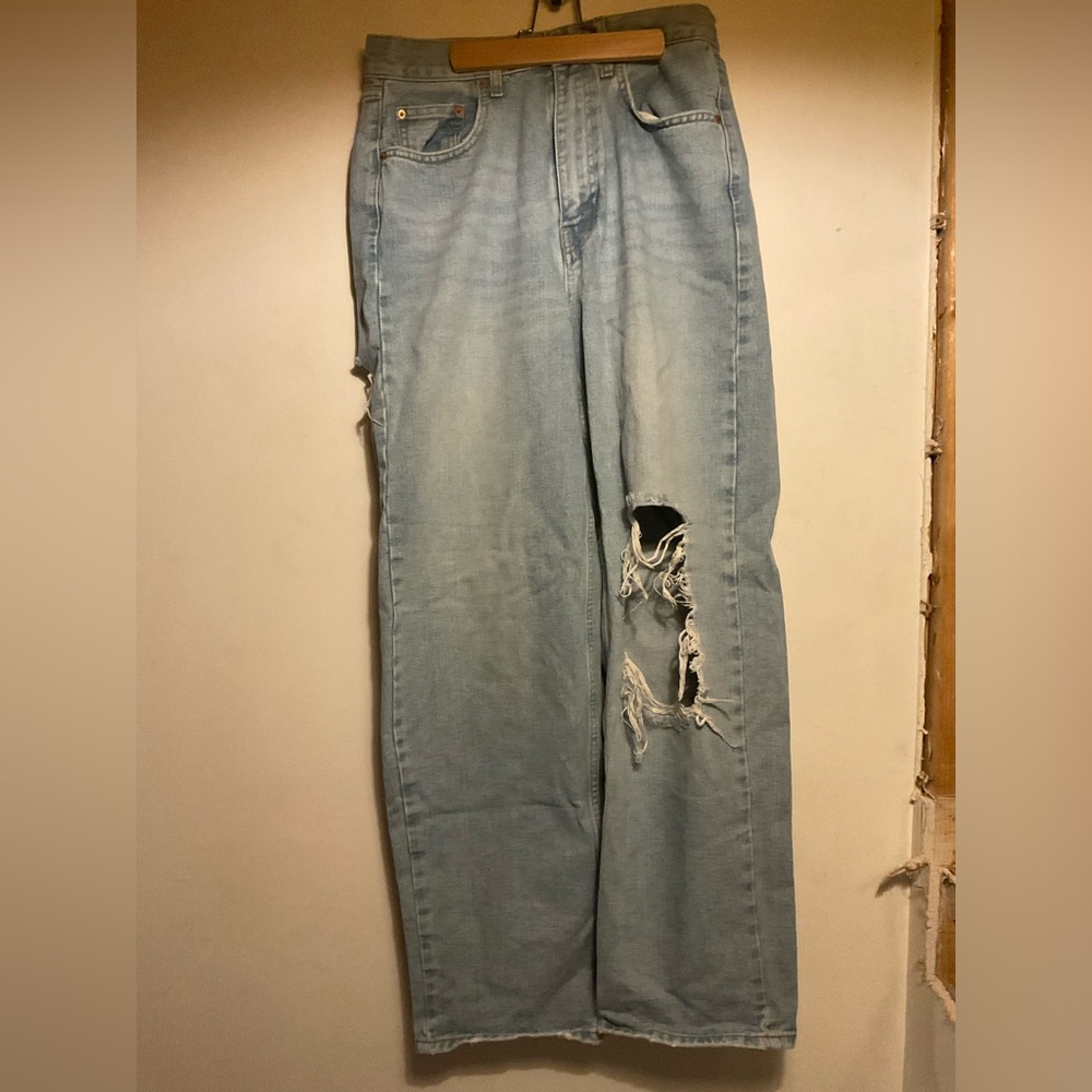 Urban outfitters high-rise, baggy, distressed jeans